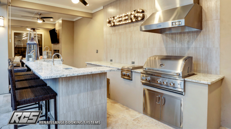 Outdoor kitchen, grill and bar