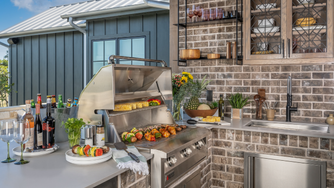 Outdoor Entertainment Space and Grill