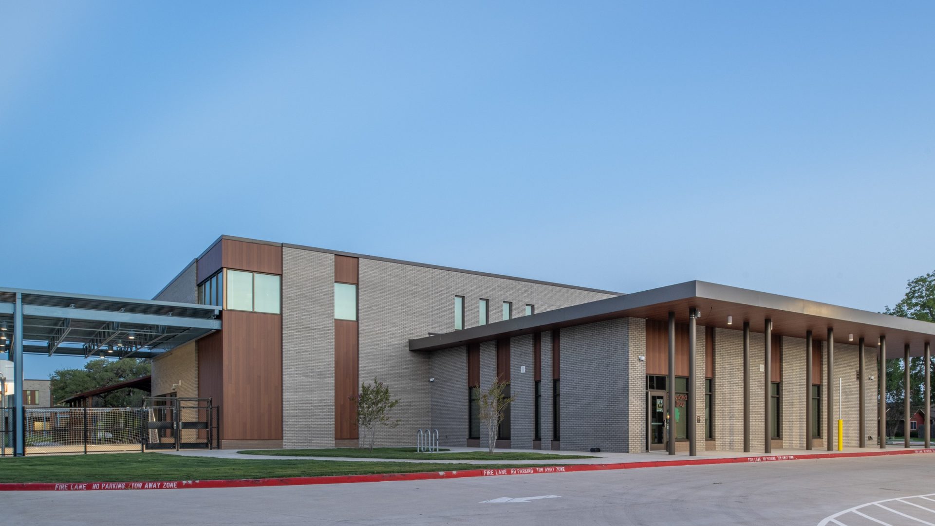 Lakeview Elementary School - Acme Brick