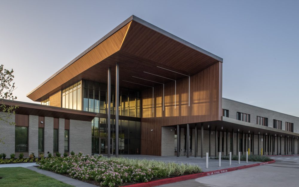 20220802_PEP300_KoKoBrownVel_Mod_PEP160_SteeleGrayVel_Mod_PB_ElginButler_GlazedBrick_PP_MacMetal_LakeviwElementarySchool_314LakeviewDrive_SugarLand_Tx-137