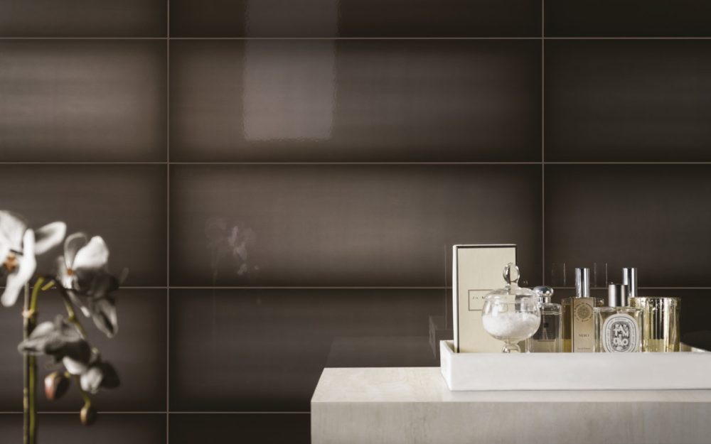 ir_sl_slide_sand_mink_roadwhite_purity_travertinoclassico_amb6_part3_bathroom